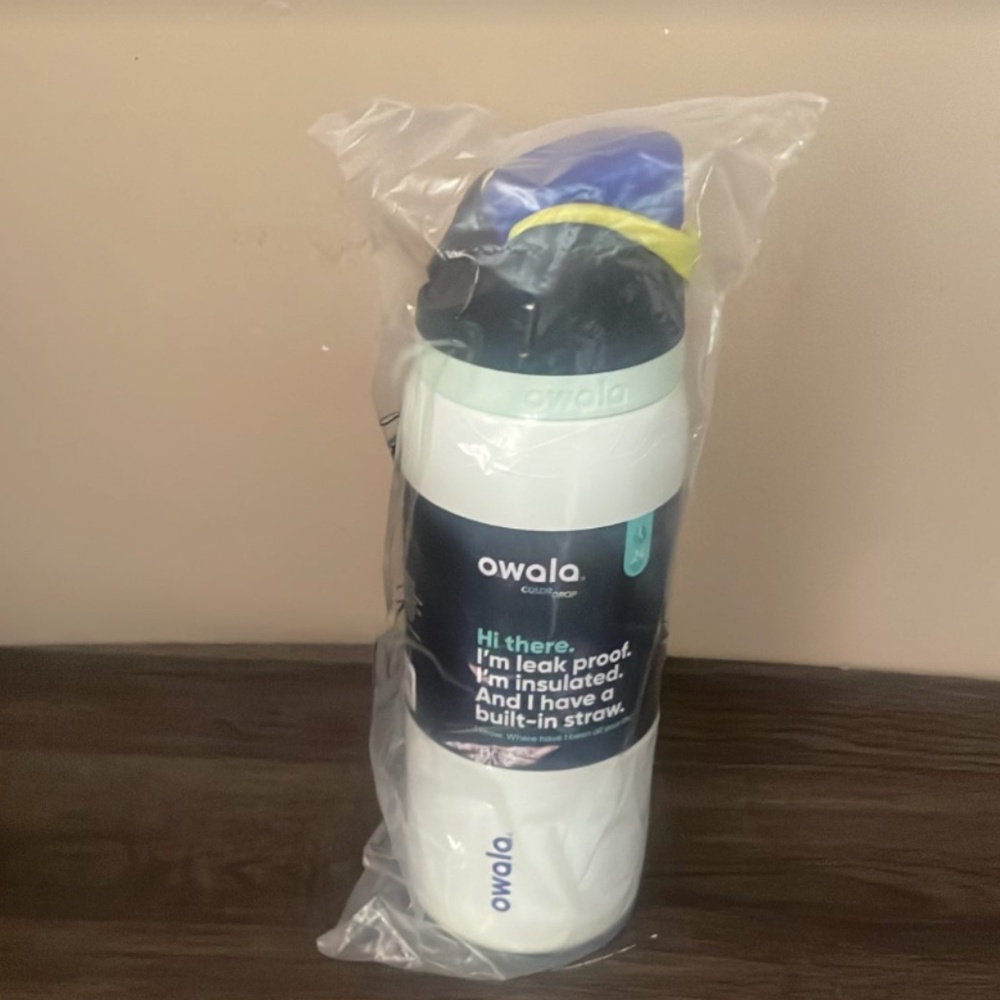 Owala 32oz FreeSip - RIP (sold out online) glows in the dark